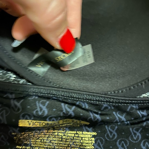 Victoria’s Secret black bikini SZ Sm bottoms SZ 34D push up top. - Picture 4 of 5